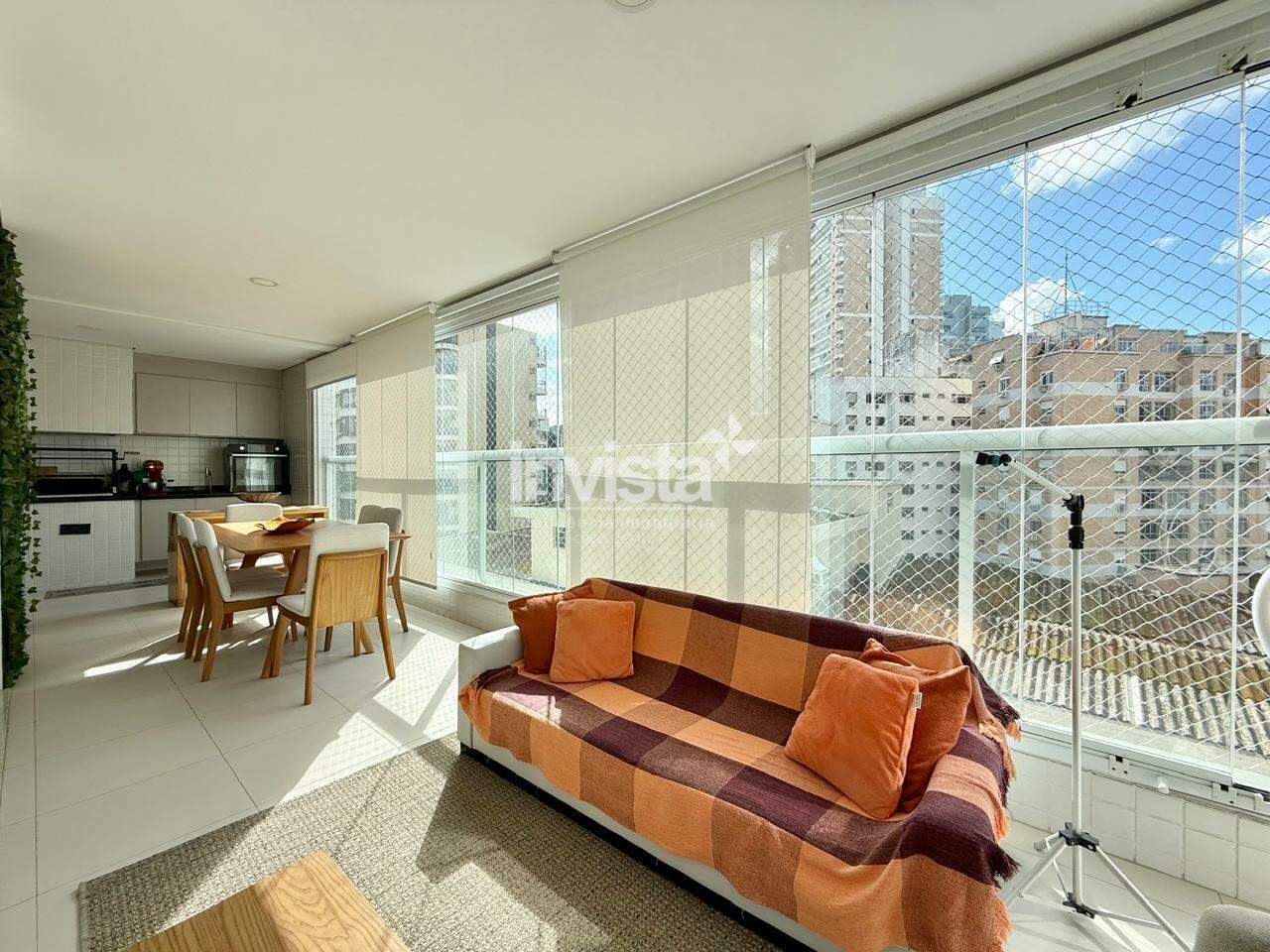 C&oacute;digo: 33989 R$ 1.915.000,00 Apartamento &agrave; venda em Santos-SP no bairro Gonzaga, com 2 dormit&oacute;rios e 106m&sup2; 106 m&sup2; 2 quartos 1 vaga - Santos