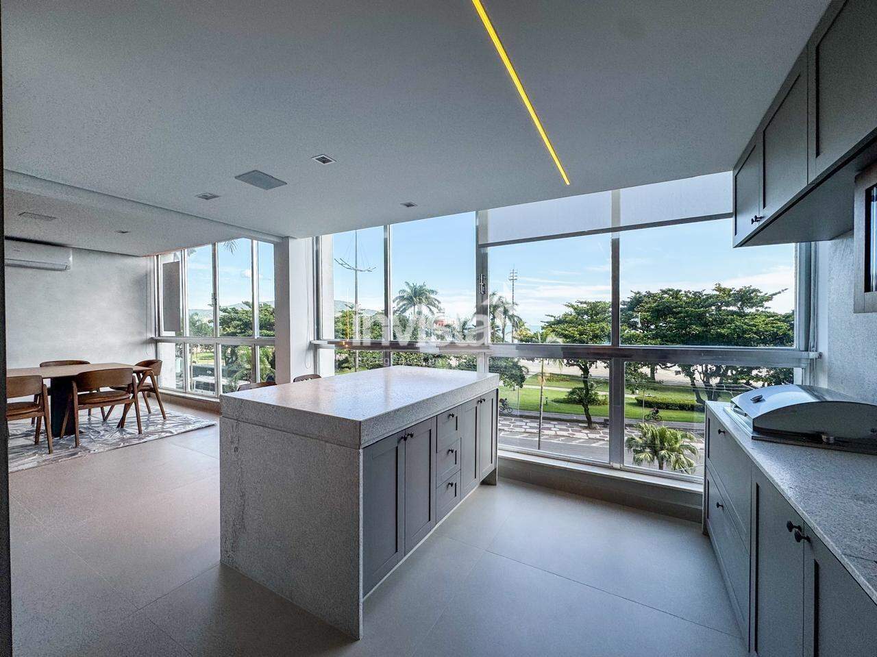 C&oacute;digo: 34256 R$ 3.350.000,00 Apartamento &agrave; venda em Santos-SP no bairro Boqueir&atilde;o, com 3 dormit&oacute;rios e 220m&sup2; 220 m&sup2; 3 quartos 3 vagas - Santos