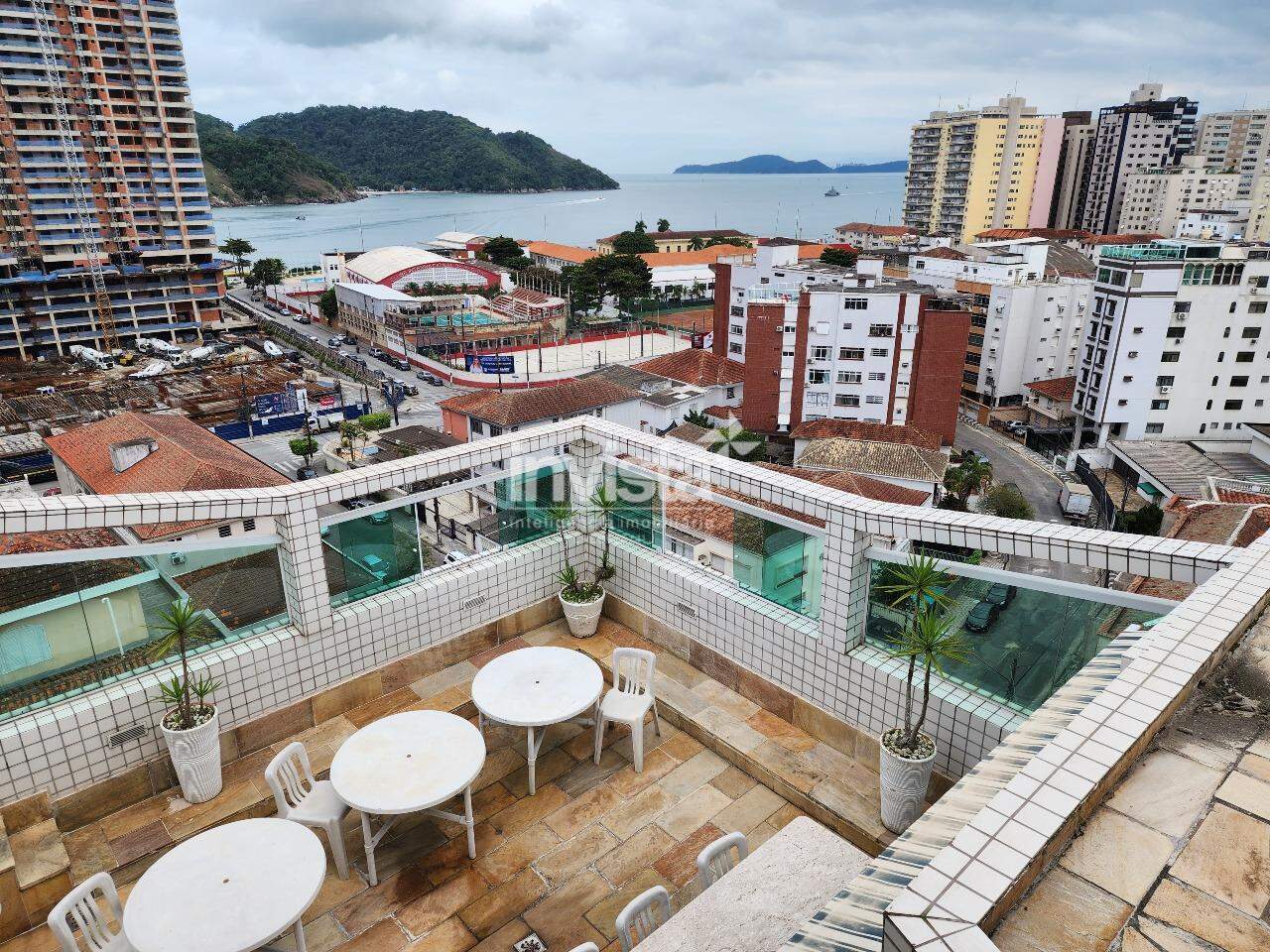 Cobertura à venda no bairro Ponta da Praia