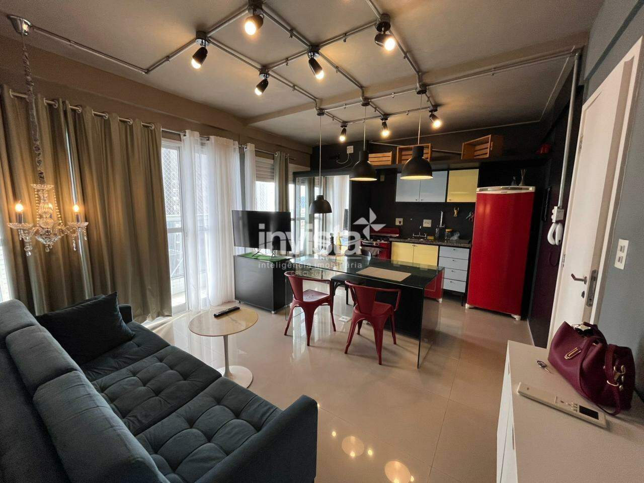 C&oacute;digo: 34627 R$ 4.600,00 Apartamento para alugar no bairro Ponta da Praia 47 m&sup2; 1 quarto 1 vaga - Santos