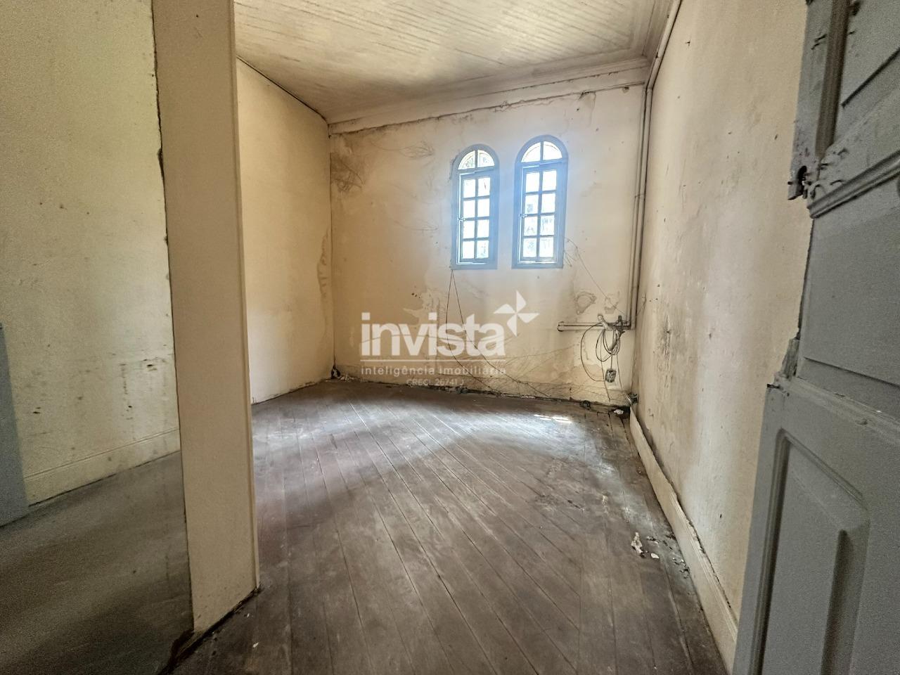 Casa comercial no bairro da vila matias