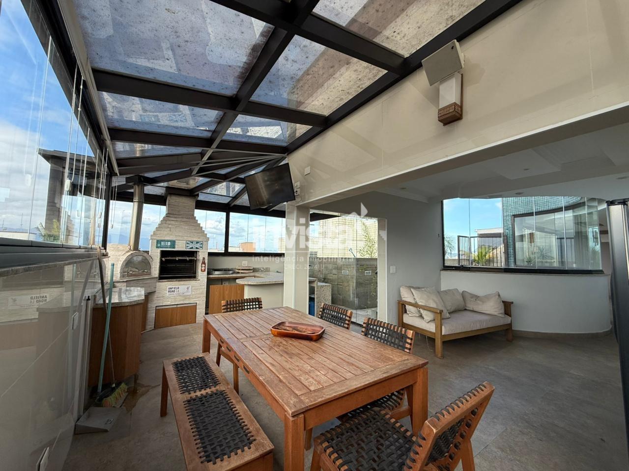 Cobertura à venda no bairro Embaré