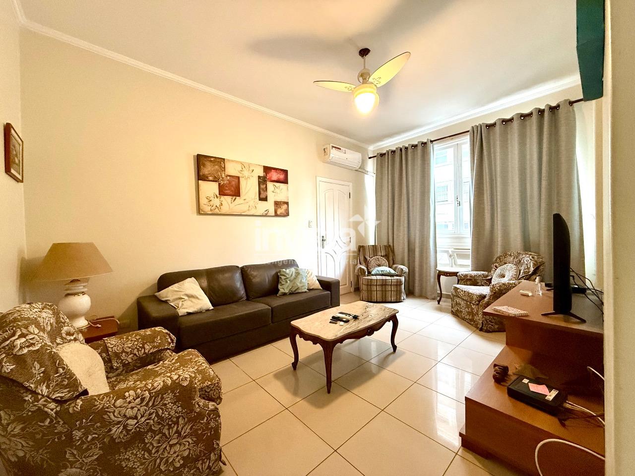 BOQUEIRÃO – 116 m², 3 DORMITÓRIOS, REFORMADO E A UMA QUADRA DA PRAIA!