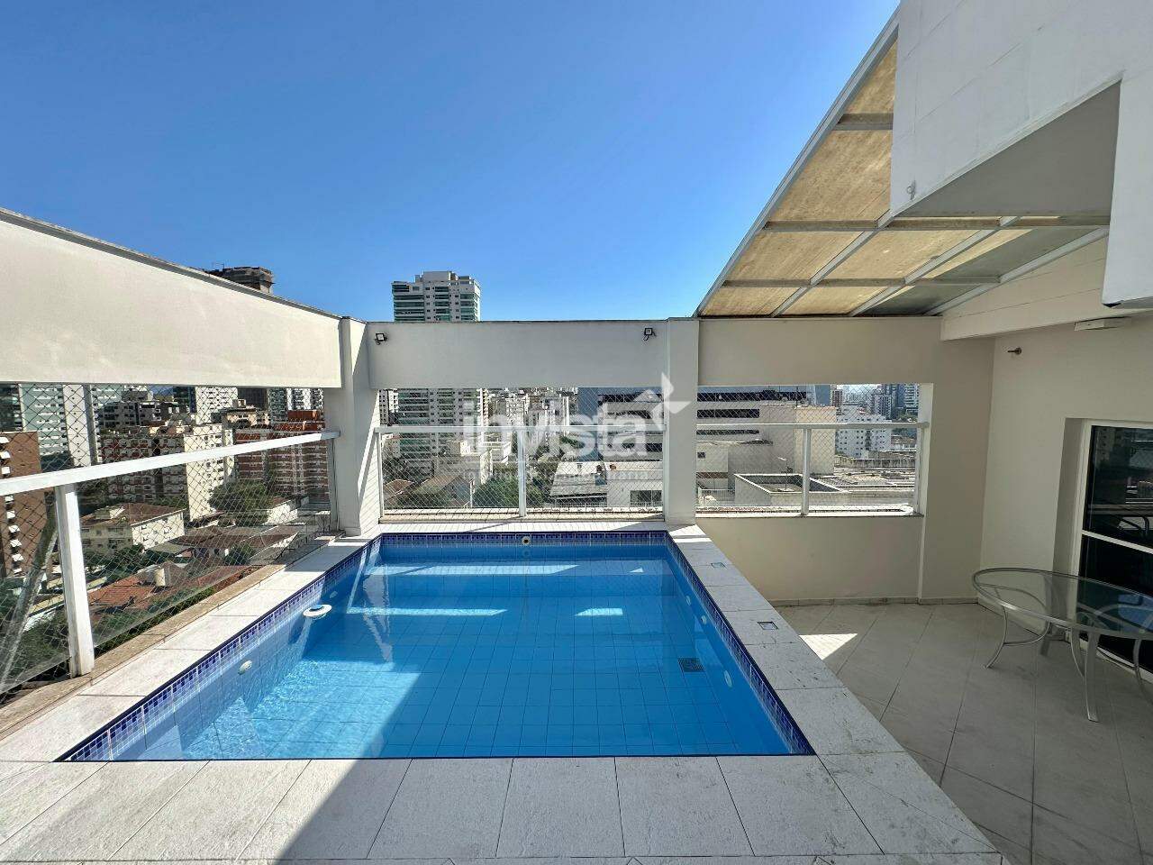 Cobertura Duplex com Piscina Privativa e 202m² de Conforto e Estilo