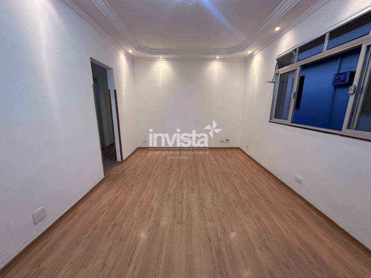 Apartamento à Venda com 2 Dormitórios (1 Suíte) no Bairro Campo Grande, em Santos.