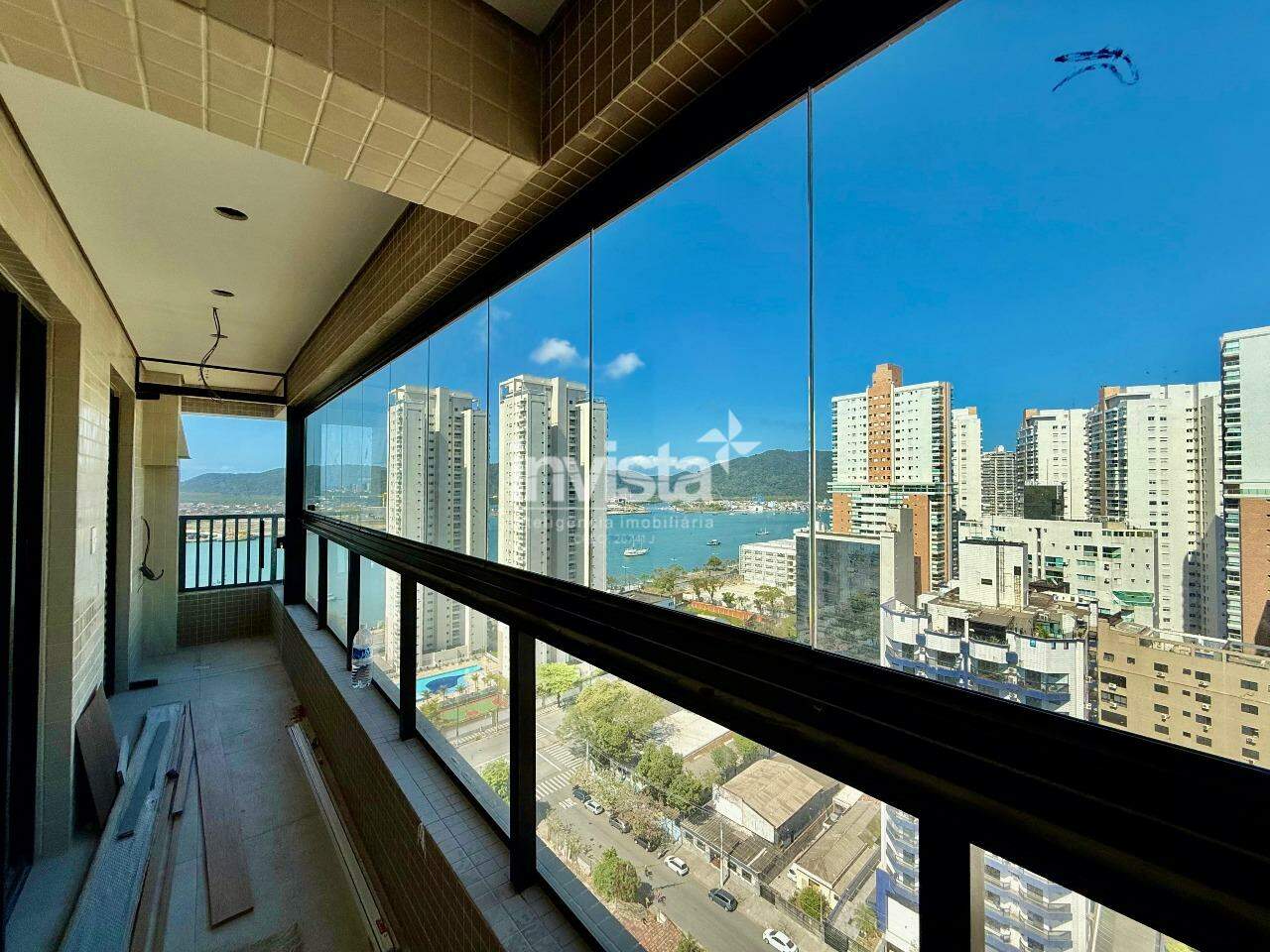 Apartamento à venda no bairro Ponta da Praia