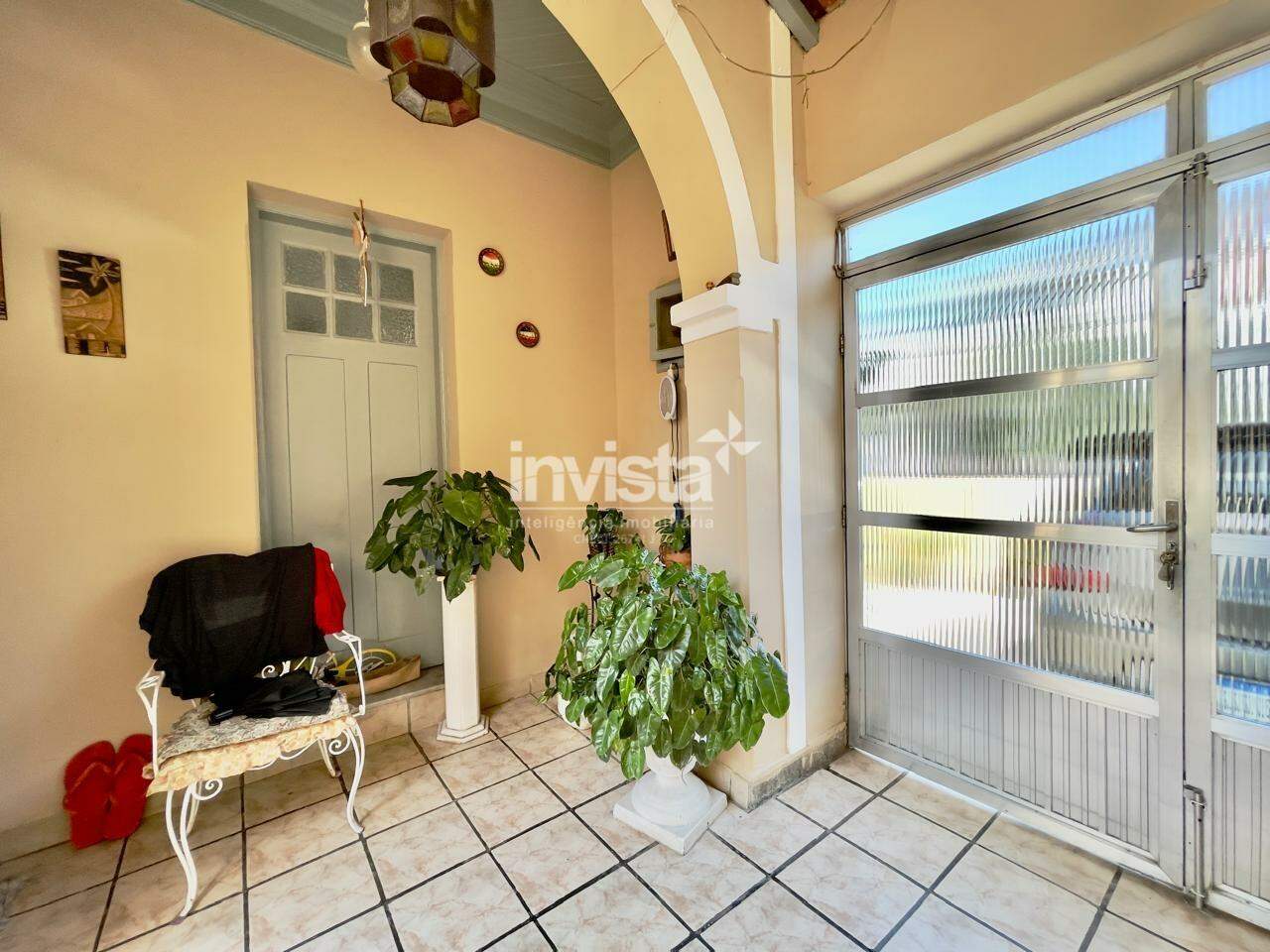 Casa à venda no bairro Encruzilhada