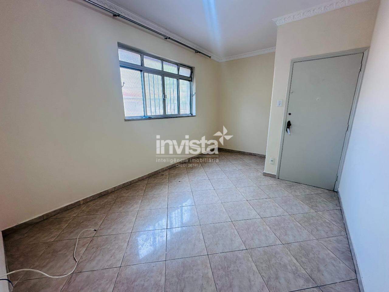 Apartamento reformado no Campo Grande – 1º andar, de frente