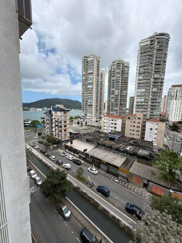 Apartamento à venda no bairro Ponta da Praia