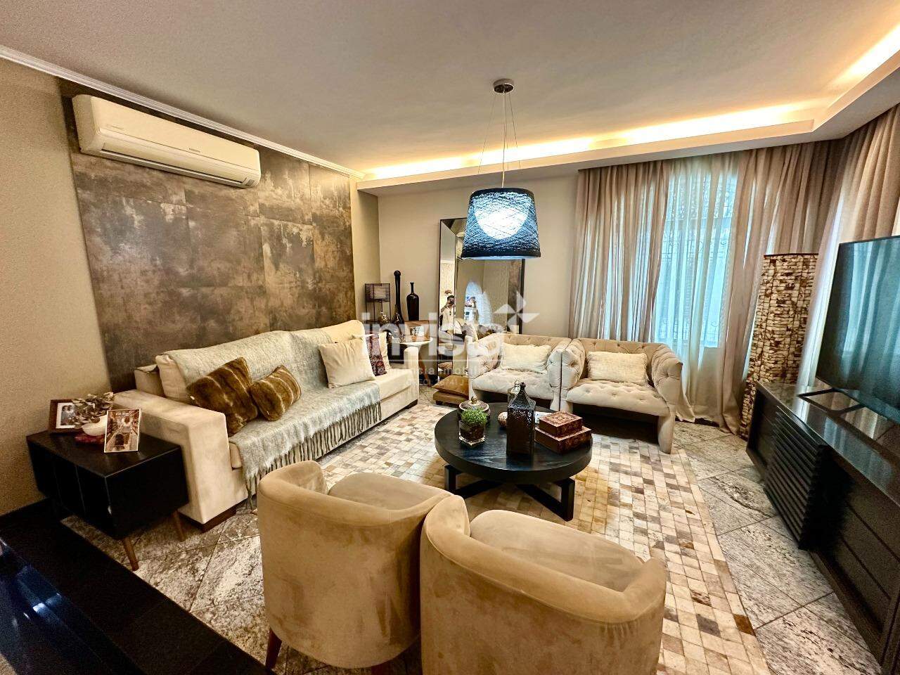 Casa à venda no bairro Macuco