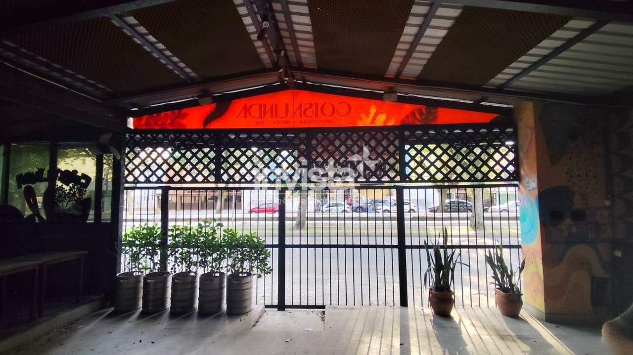 Grande ponto comercial em Avenida movimentada