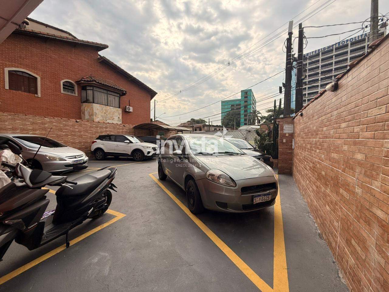 C&oacute;digo: 37235 R$ 320.000,00 Casa &agrave; venda em S&atilde;o Vicente-SP no bairro PARQUE BITARU, com 2 dormit&oacute;rios e 54m&sup2; 54 m&sup2; 2 quartos 1 vaga - Santos