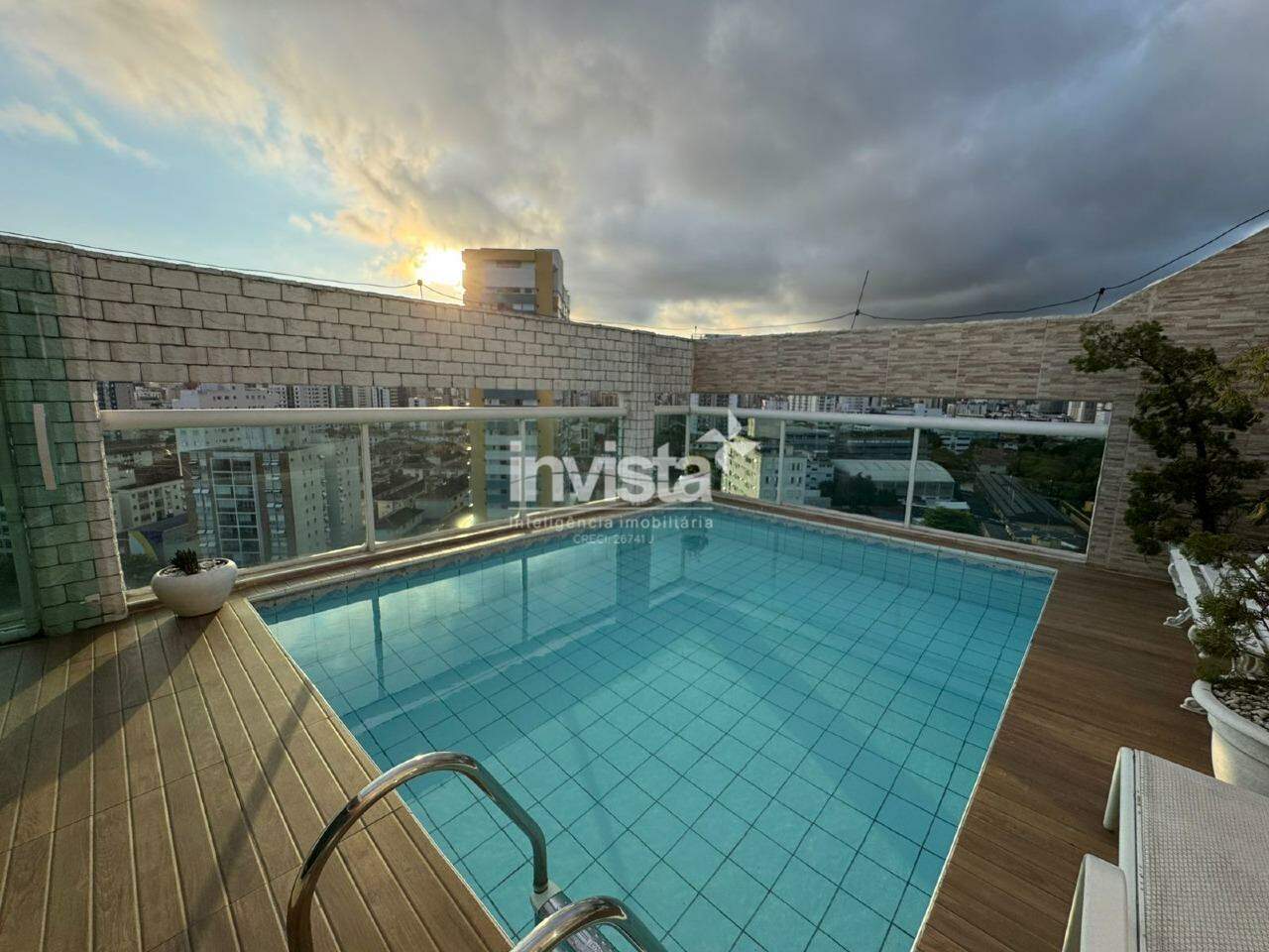 Cobertura à venda no bairro Embaré