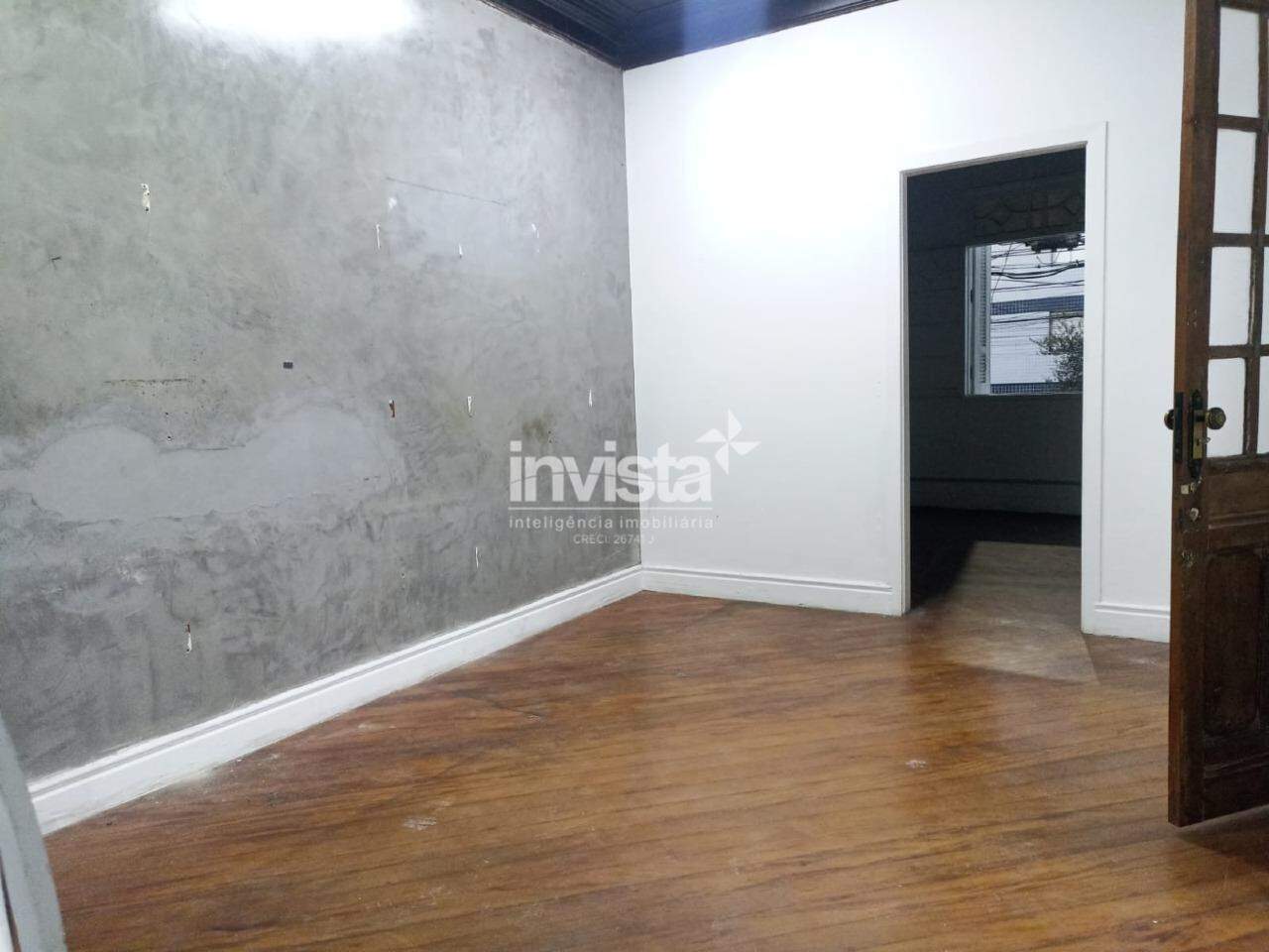 Casa Sobreposta Alta Comercial em Avenida Principal de Santos &ndash; Entrada Independente! - Santos