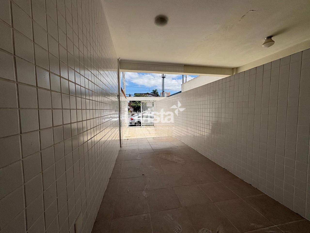 Casa à venda no bairro Estuário