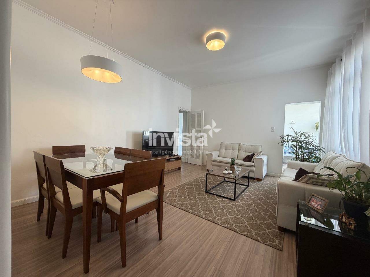 GONZAGA – 3 DORMITÓRIOS, ÚLTIMO ANDAR, VISTA PARA O VERDE E A UMA QUADRA DA PRAIA!