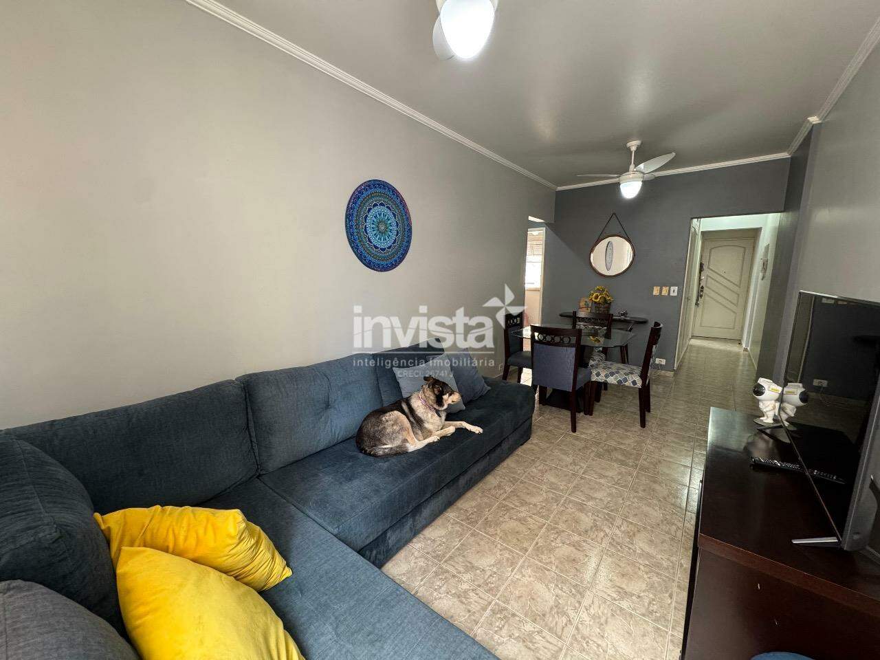 Apartamento 2 Dorms no Gonzaga, meia quadra da praia!