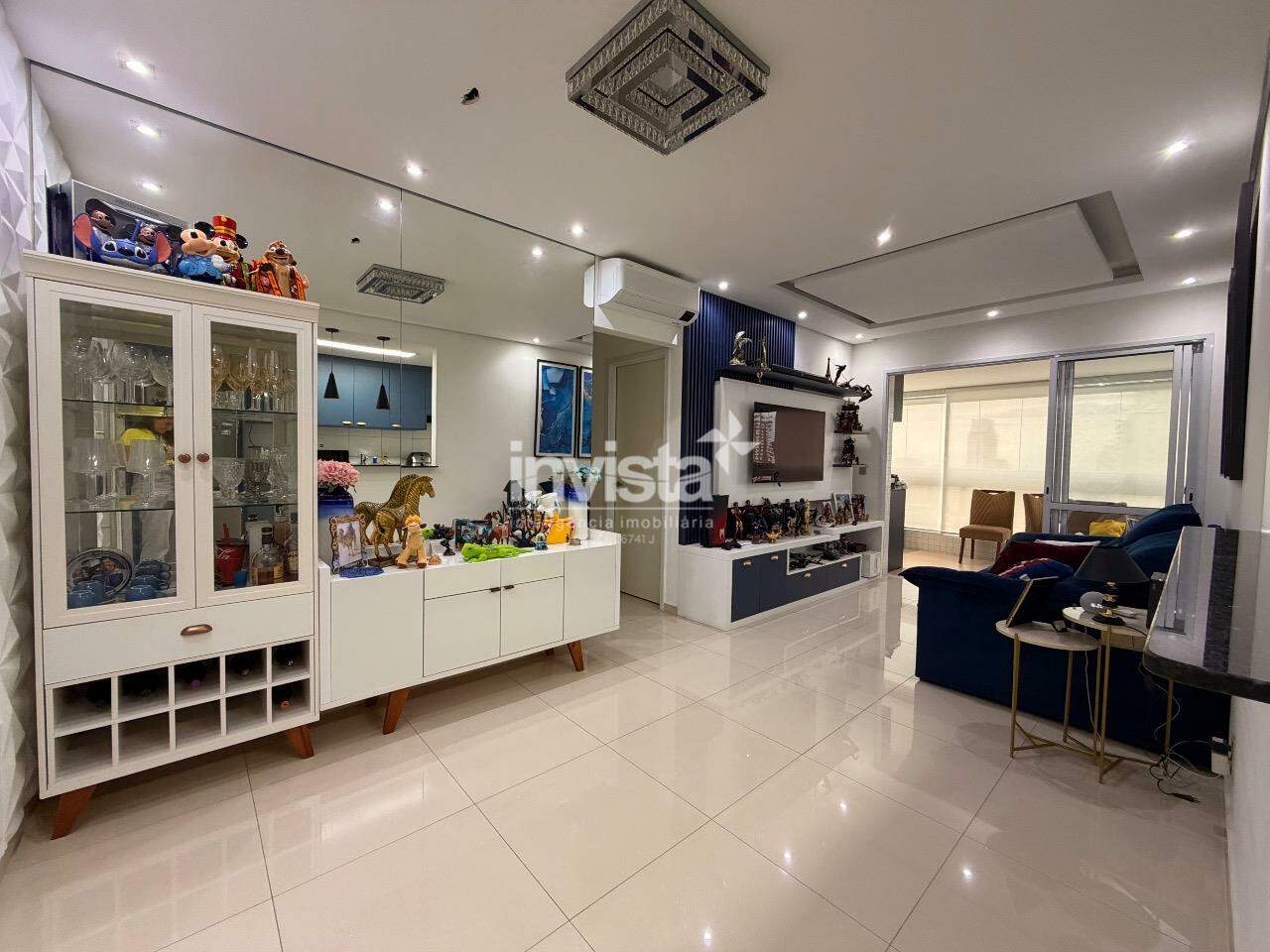 Vista mar, andar altíssimo e sofisticação no miolinho do Embaré!