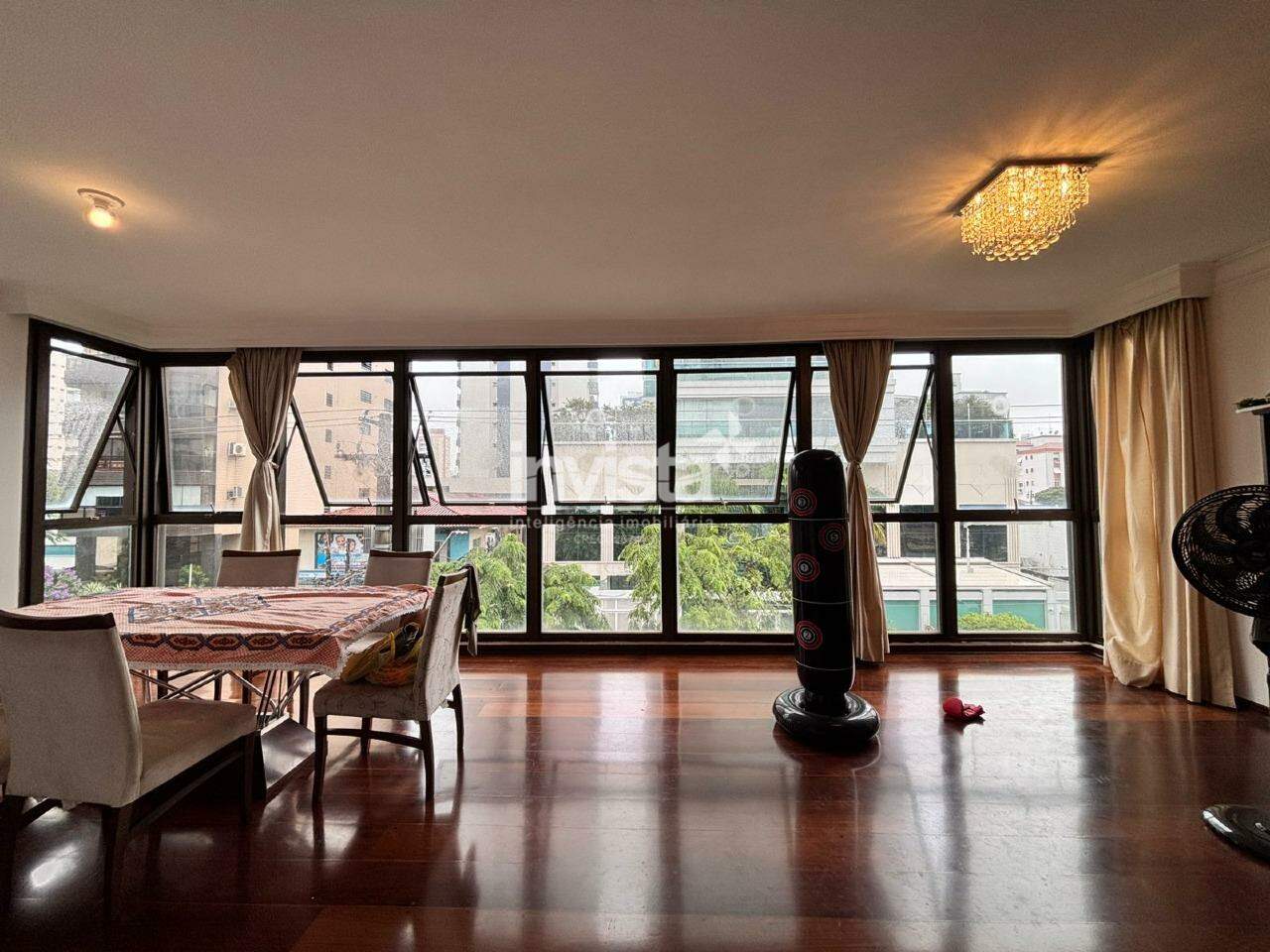 Apartamento à venda no bairro Embaré