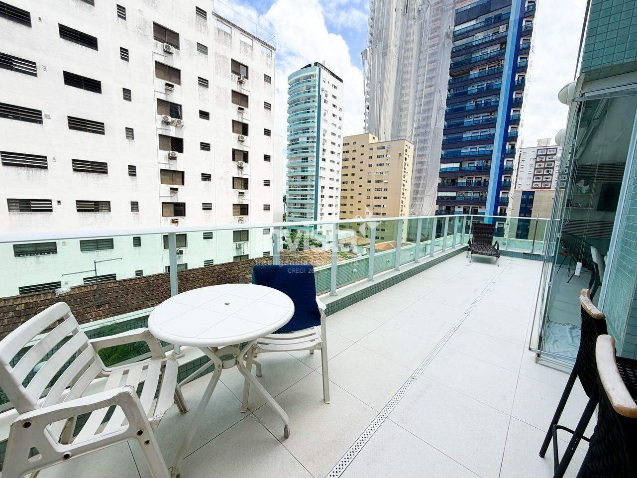 Apartamento à venda no bairro Ponta da Praia