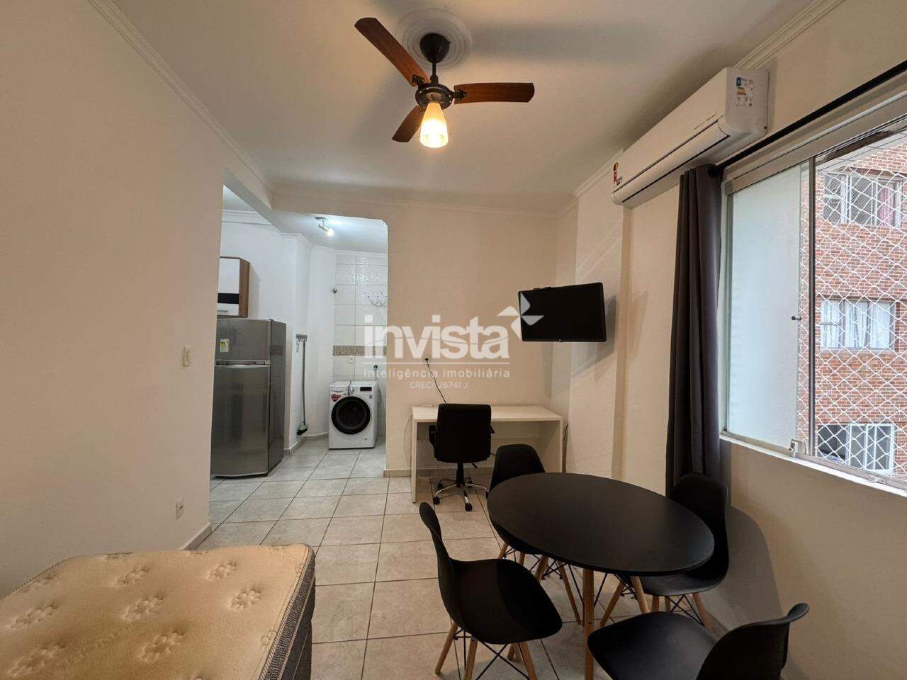 Kitnet para alugar em Santos-SP no bairro Embar&eacute;, com 1 dormit&oacute;rio e 30m&sup2; - Santos