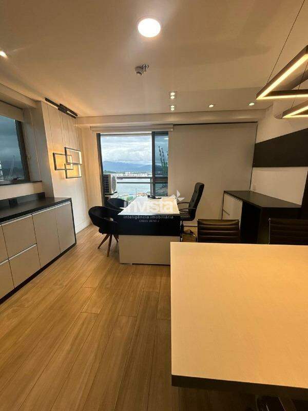 Sala Comercial para alugar no bairro VALONGO