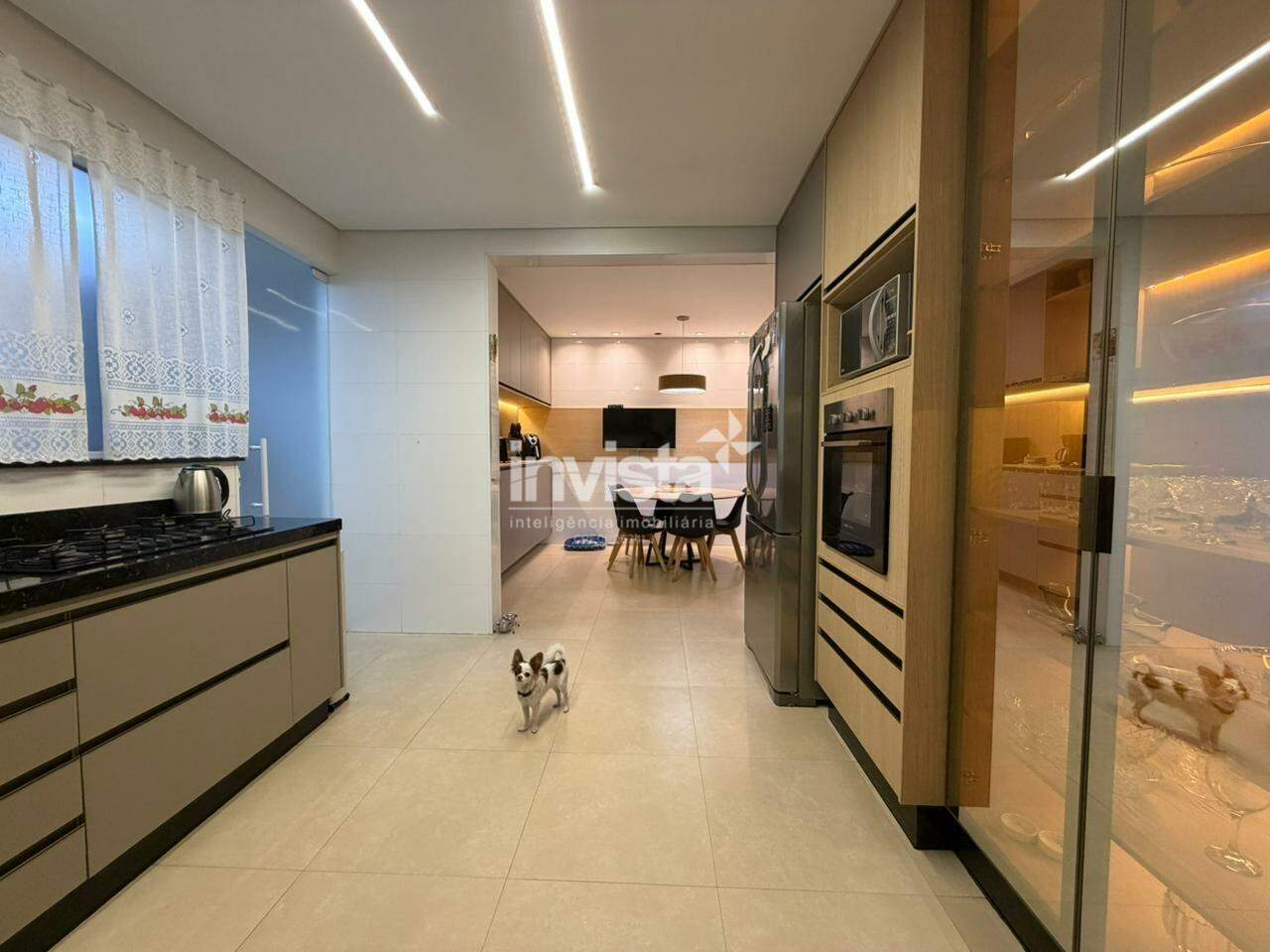 Apartamento &agrave; venda em Santos-SP no bairro Embar&eacute;, com 3 dormit&oacute;rios e 145m&sup2; - Santos