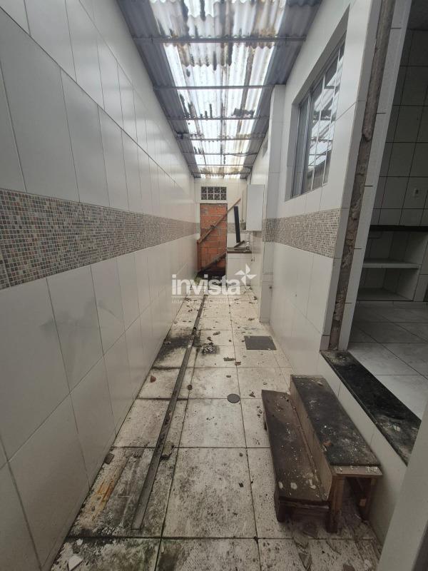 Casa Comercial de esquina em &oacute;tima localiza&ccedil;&atilde;o - Santos