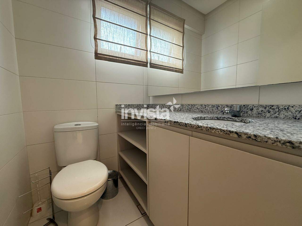 Sala Comercial para alugar em Santos-SP no bairro Boqueir&atilde;o, com 0 dormit&oacute;rio e 34m&sup2; - Santos