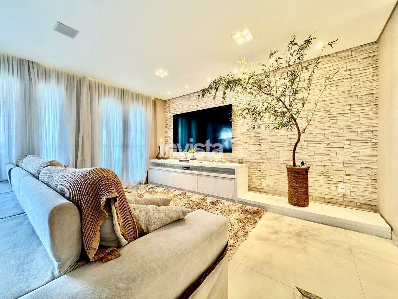Apartamento &agrave; venda em Santos-SP no bairro Gonzaga, com 3 dormit&oacute;rios e 178m&sup2; - Santos