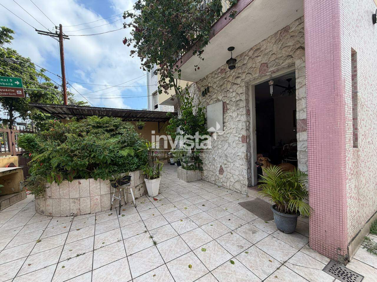 C&oacute;digo: 40891 R$ 1.500.000,00 Casa &agrave; venda no bairro Ponta da Praia 124 m&sup2; 4 quartos 3 vagas - Santos