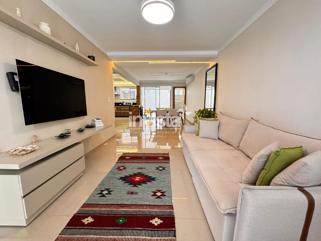 Casa &agrave; venda no bairro Gonzaga - Santos