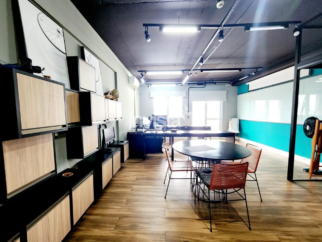 C&oacute;digo: 40957 R$ 4.000,00 Sala Comercial para alugar no bairro Vila Mathias 42 m&sup2; 0 quartos 1 vaga - Santos