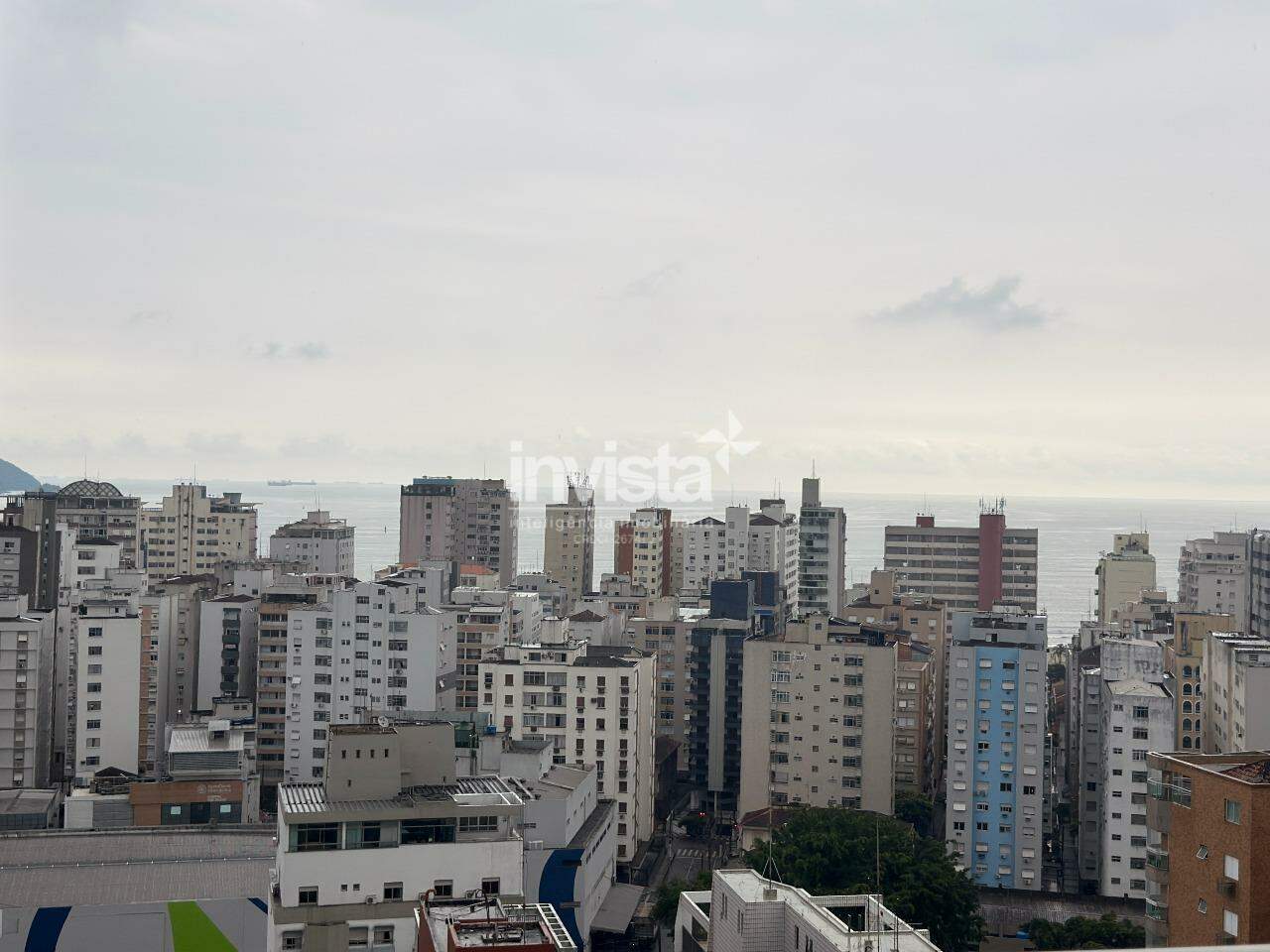 C&oacute;digo: 41099 R$ 650.000,00 Sala Comercial &agrave; venda em Santos-SP no bairro Boqueir&atilde;o, com 0 dormit&oacute;rio e 44m&sup2; 44 m&sup2; 0 quartos 1 vaga - Santos