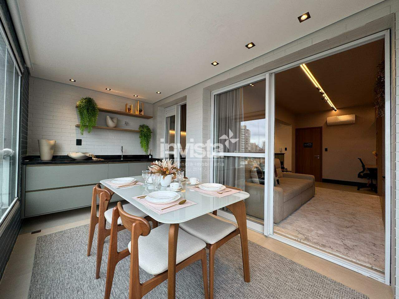 C&oacute;digo: 41146 R$ 990.000,00 Apartamento &agrave; venda em Santos-SP no bairro Boqueir&atilde;o, com 1 dormit&oacute;rio e 60m&sup2; 60 m&sup2; 1 quarto 1 vaga - Santos