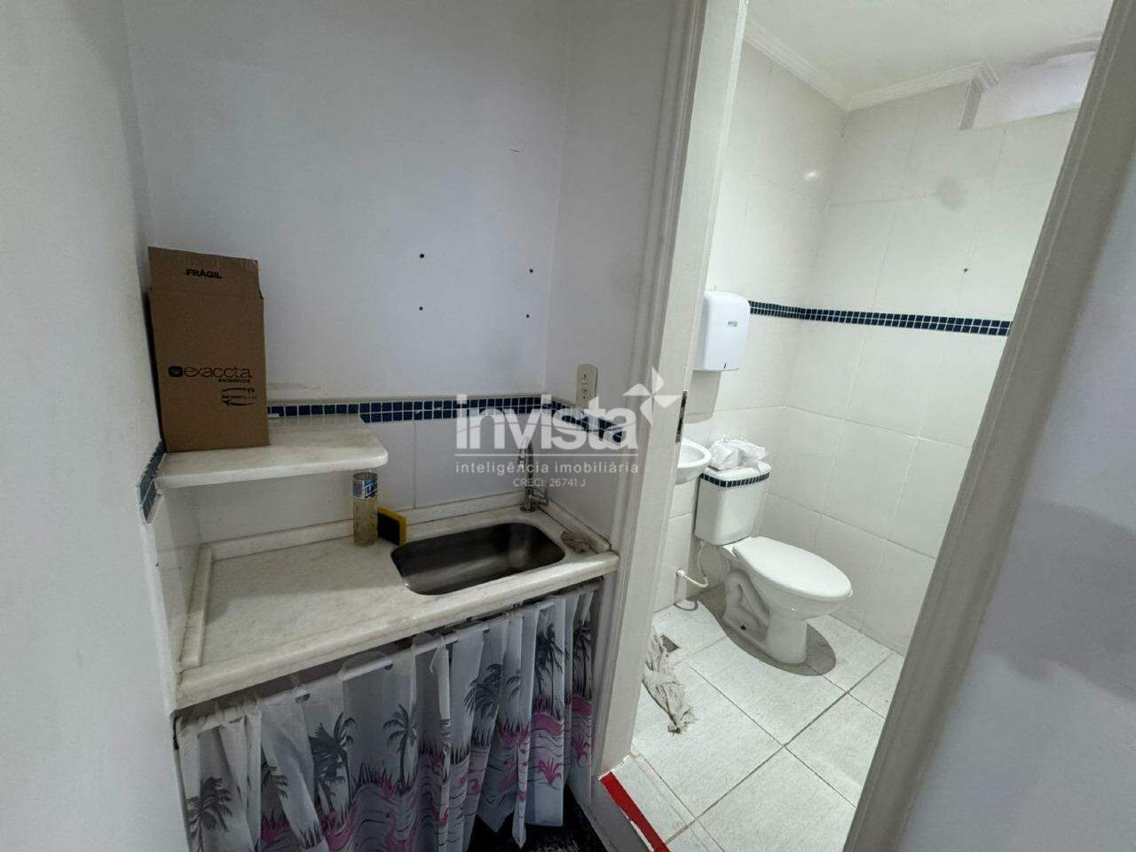 Sala Comercial para alugar em Santos-SP no bairro Embar&eacute;, com 0 dormit&oacute;rio e 139m&sup2; - Santos
