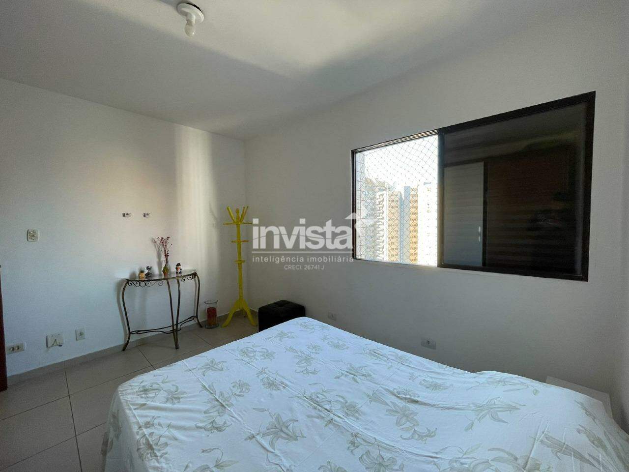 APARTAMENTO MOBILIADO &Aacute; UMA QUADRA DA PRAIA - Santos