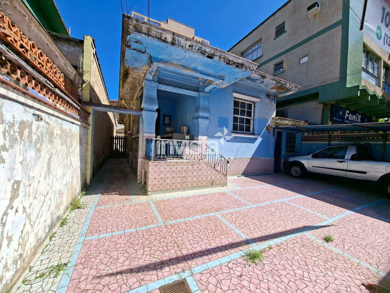 C&oacute;digo: 41336 R$ 1.290.000,00 Casa &agrave; venda no bairro Embar&eacute; 340 m&sup2; 4 quartos 1 vaga - Santos