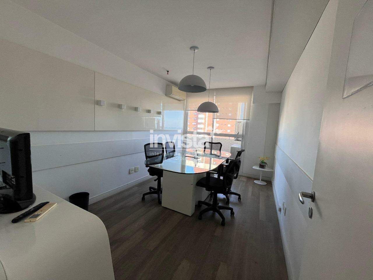 C&oacute;digo: 41351 R$ 1.400.000,00 Sala Comercial &agrave; venda no bairro Boqueir&atilde;o 88 m&sup2; 0 quartos 2 vagas - Santos