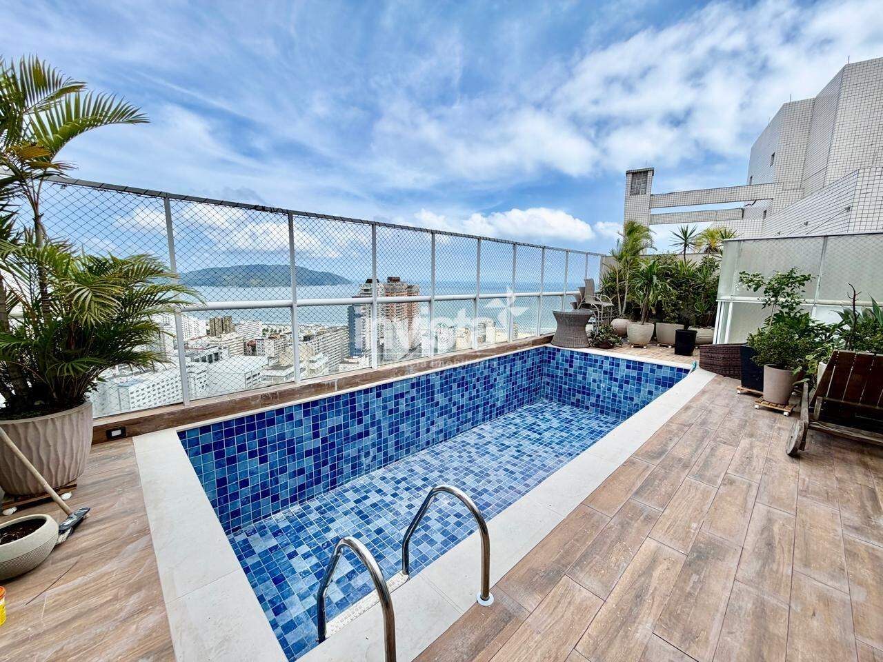 C&oacute;digo: 41586 R$ 7.500.000,00 Cobertura &agrave; venda em Santos-SP no bairro Gonzaga, com 5 dormit&oacute;rios e 418m&sup2; 418 m&sup2; 5 quartos 4 vagas - Santos
