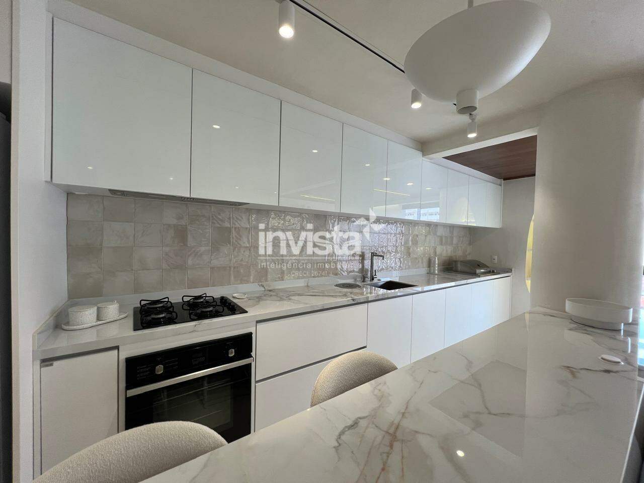 Apartamento para alugar em Santos-SP no bairro Boqueir&atilde;o, com 1 dormit&oacute;rio e 83m&sup2; - Santos