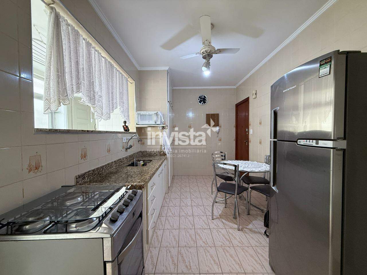 Apartamento para alugar em Santos-SP no bairro Ponta da Praia, com 3 dormit&oacute;rios e 120m&sup2; - Santos
