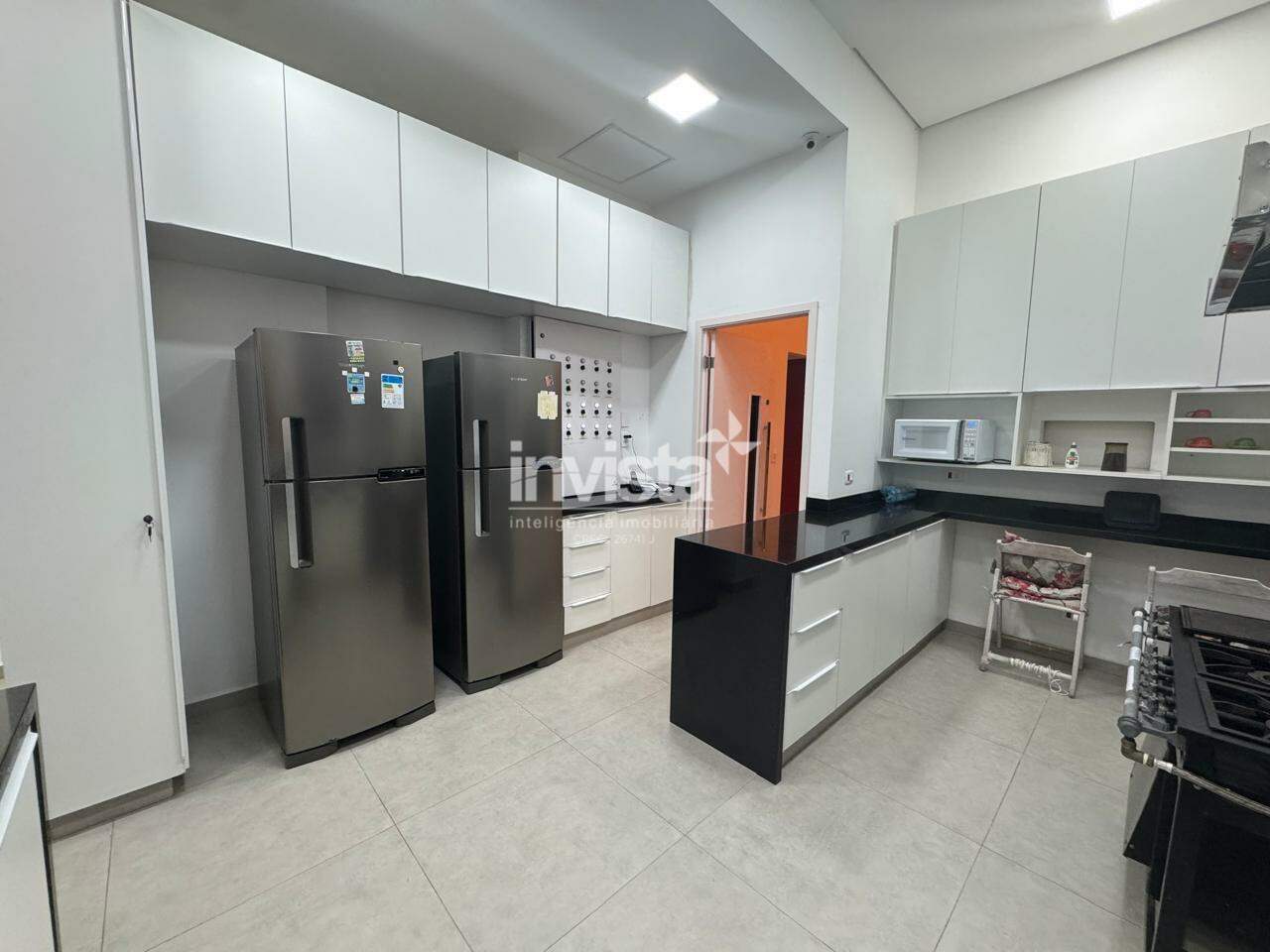 Casa para alugar em Santos-SP no bairro Pomp&eacute;ia, com 0 dormit&oacute;rio e 394m&sup2; - Santos