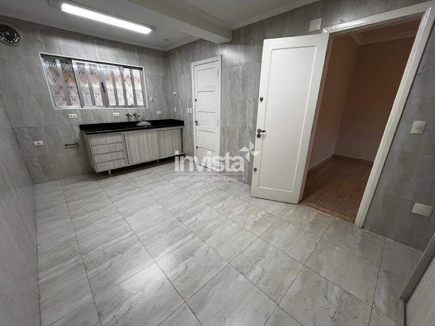 Casa para alugar em Santos-SP no bairro Embar&eacute;, com 3 dormit&oacute;rios e 234m&sup2; - Santos