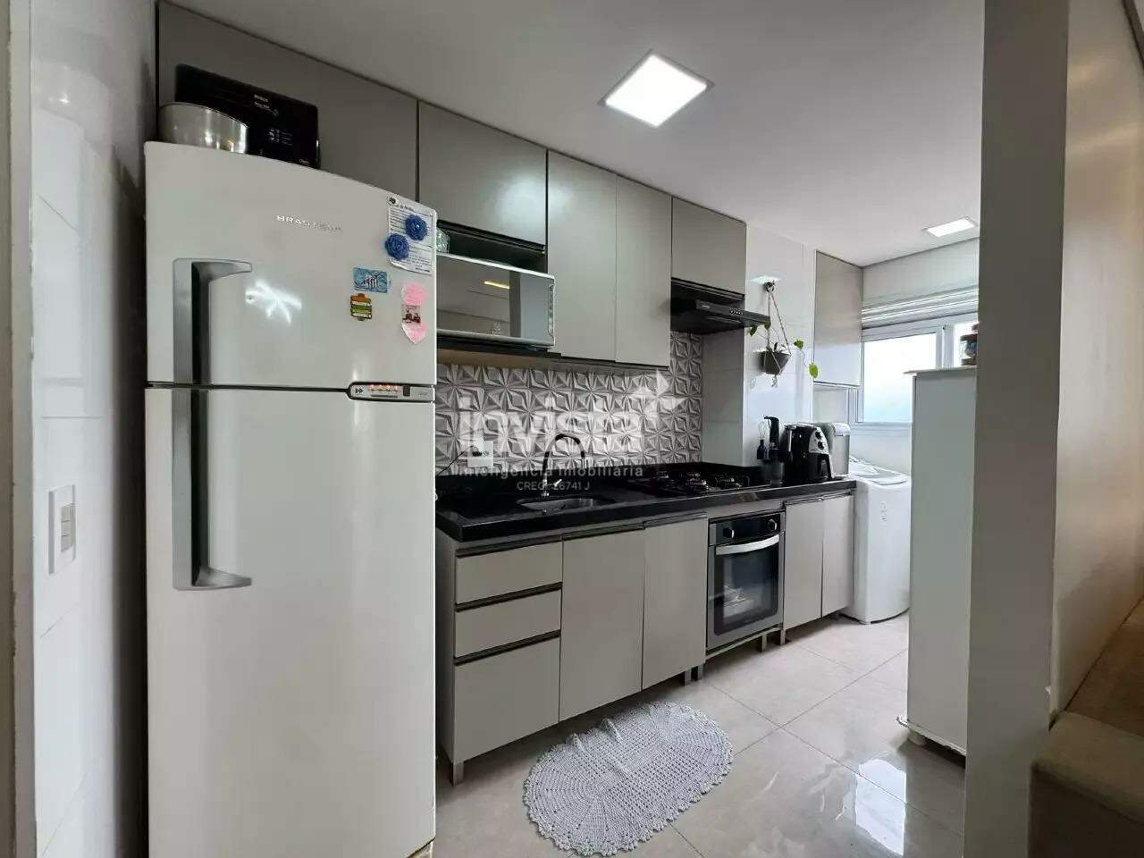 Apartamento &agrave; venda em Santos-SP no bairro AREIA BRANCA, com 2 dormit&oacute;rios e 46m&sup2; - Santos