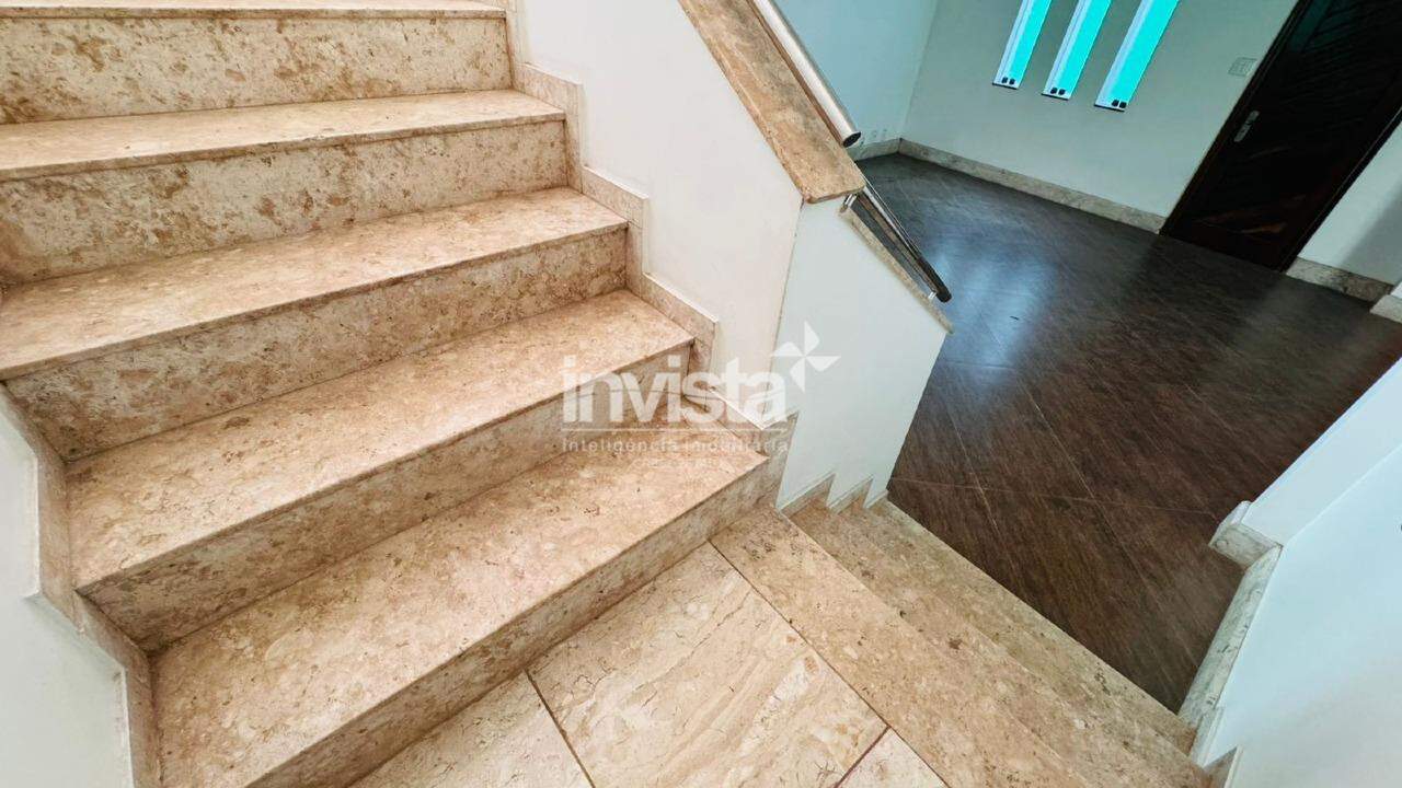 Sobrado para alugar em Santos-SP no bairro Aparecida, com 3 dormit&oacute;rios e 360m&sup2; - Santos