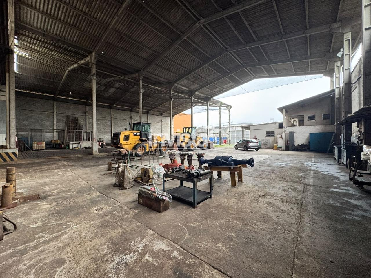 C&oacute;digo: 41830 R$ 120.000,00 Galp&atilde;o para alugar em Santos-SP no bairro Macuco, com 0 dormit&oacute;rio e 2500m&sup2; 2500 m&sup2; 0 quartos 0 vagas - Santos