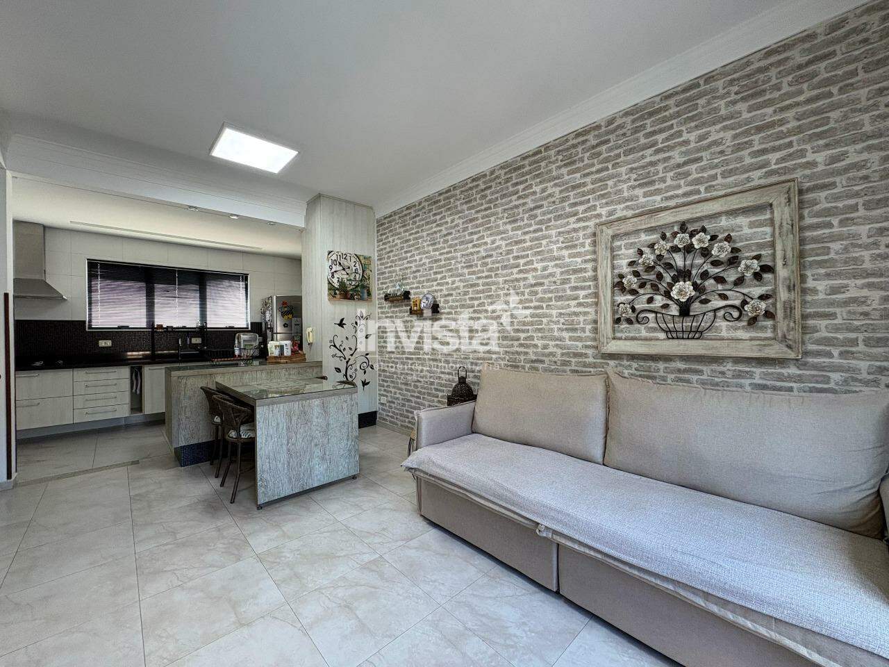 Casa &agrave; venda no bairro Marap&eacute; - Santos