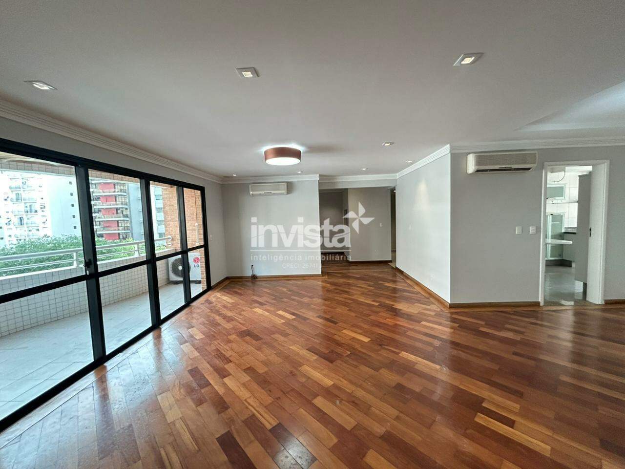 C&oacute;digo: 41952 R$ 10.000,00 Apartamento para alugar em Santos-SP no bairro Gonzaga, com 2 dormit&oacute;rios e 178m&sup2; 178 m&sup2; 2 quartos 3 vagas - Santos