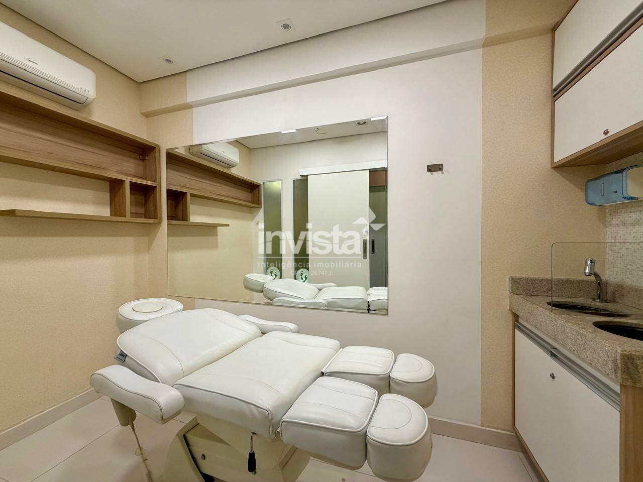 Sala Comercial &agrave; venda no bairro Gonzaga - Santos